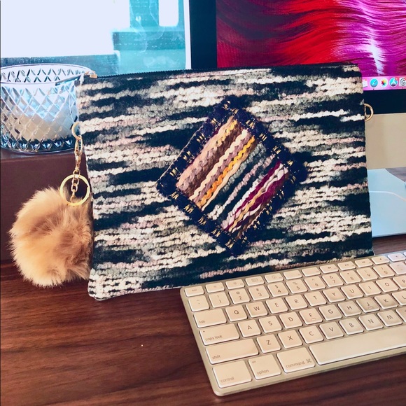 Beautiful boho yarn clutch/handbag - Picture 3 of 6